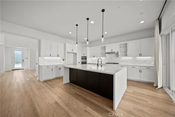 $1,449,999 | 17715 Hillside Way, Canyon Country, CA 91350