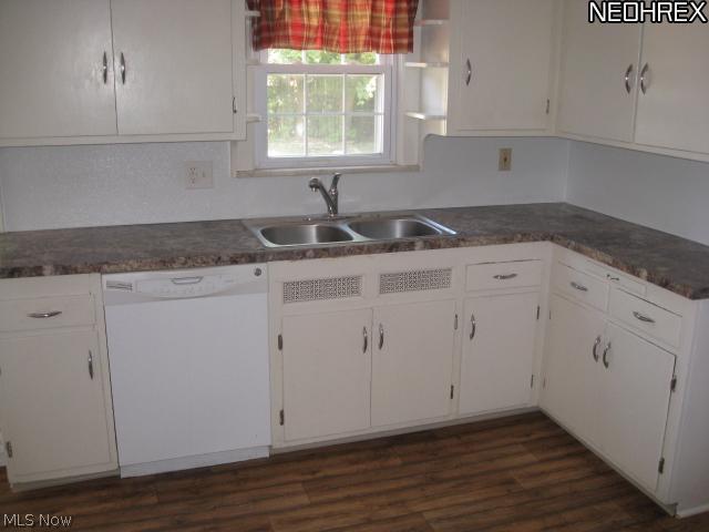 3682 Daleford Road Cleveland, OH 44120 - Photo 9 of 23