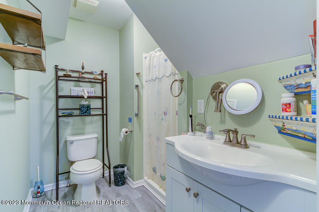 135 Silver Beach Road Lavallette, NJ 08735 - Photo 17 of 33 Mur22