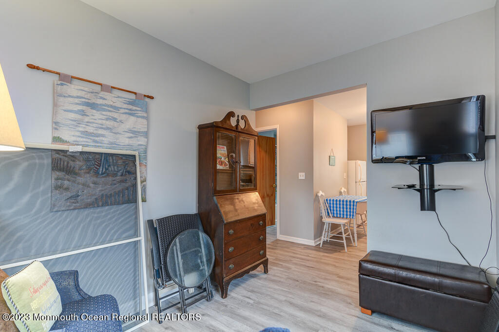 135 Silver Beach Road Lavallette, NJ 08735 - Photo 23 of 33 Mur28