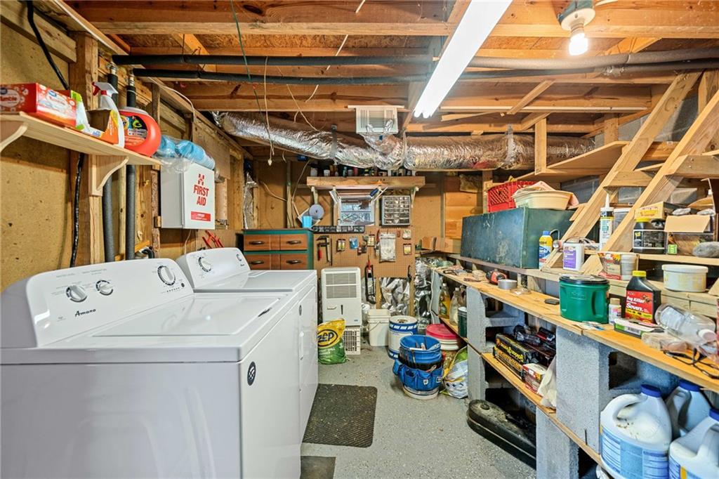 301 Laurel Creek Road Blue Ridge, GA 30513 - Photo 19 of 36 a utility room with dryer and washer