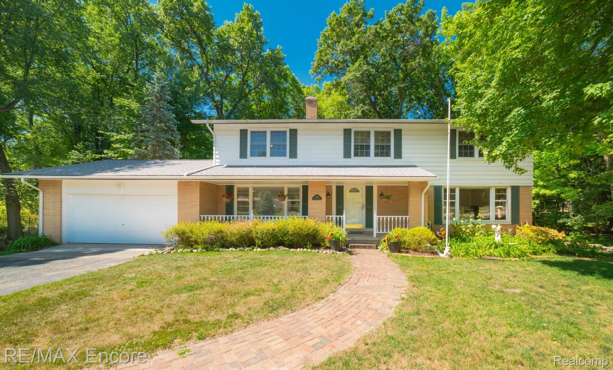 2555 New England Drive Rochester, MI 48309 - Photo 1 of 61 Welcome to 2555 New England Drive!