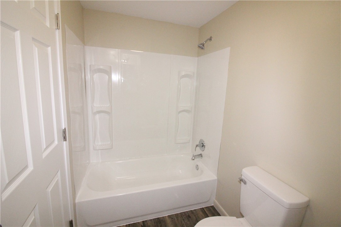 6655 North Centenary Road Williamson, NY 14589 - Photo 9 of 23 New main bath