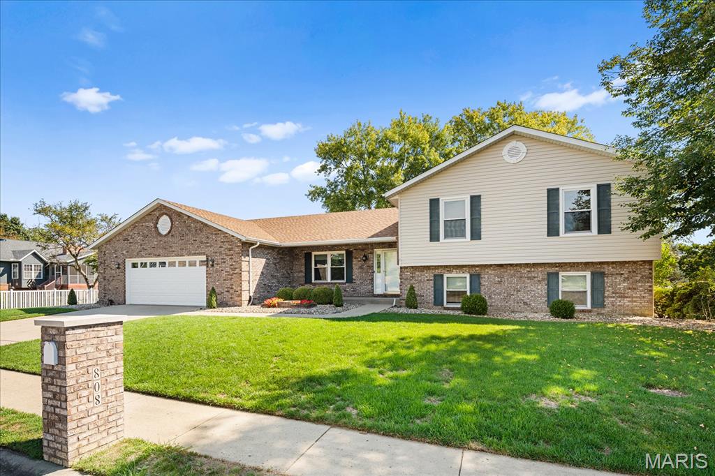 808 Shadow Ridge Crossing O'Fallon, IL 62269 - Photo 4 of 58