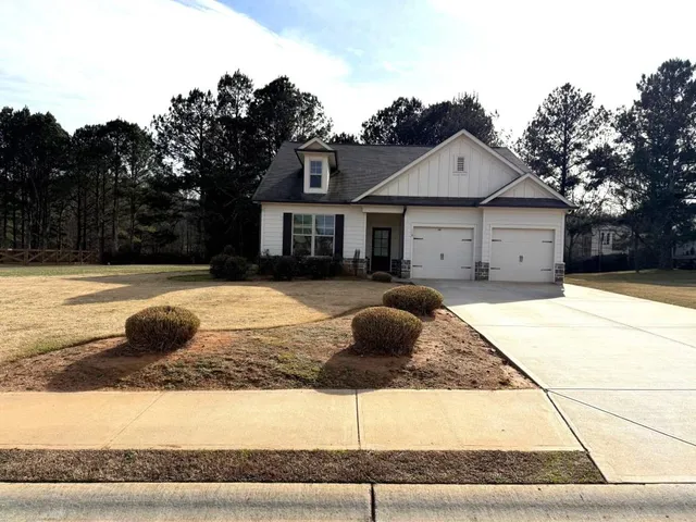 $2,200 | 113 Candler Park Drive, Winder, GA 30680
