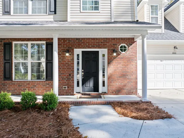 $340,000 | 800 North Aylesbury Road, Goose Creek, SC 29445