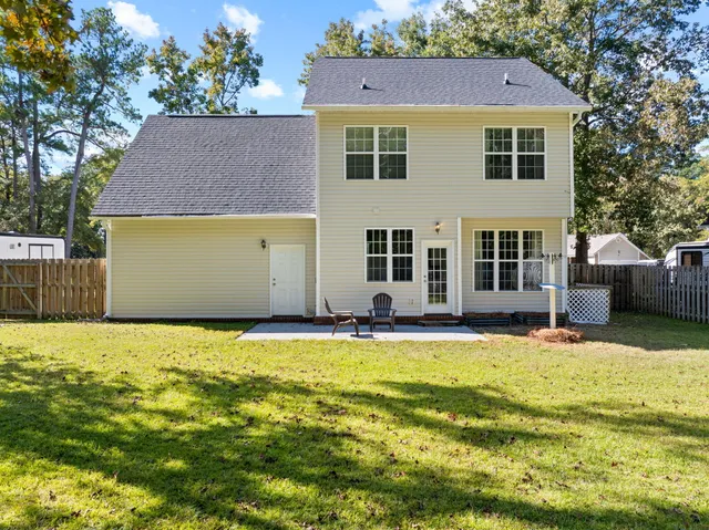 $340,000 | 800 North Aylesbury Road, Goose Creek, SC 29445