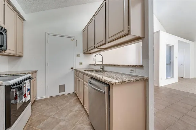 $330,000 | 2002 Verlaine Drive, Carrollton, TX 75007