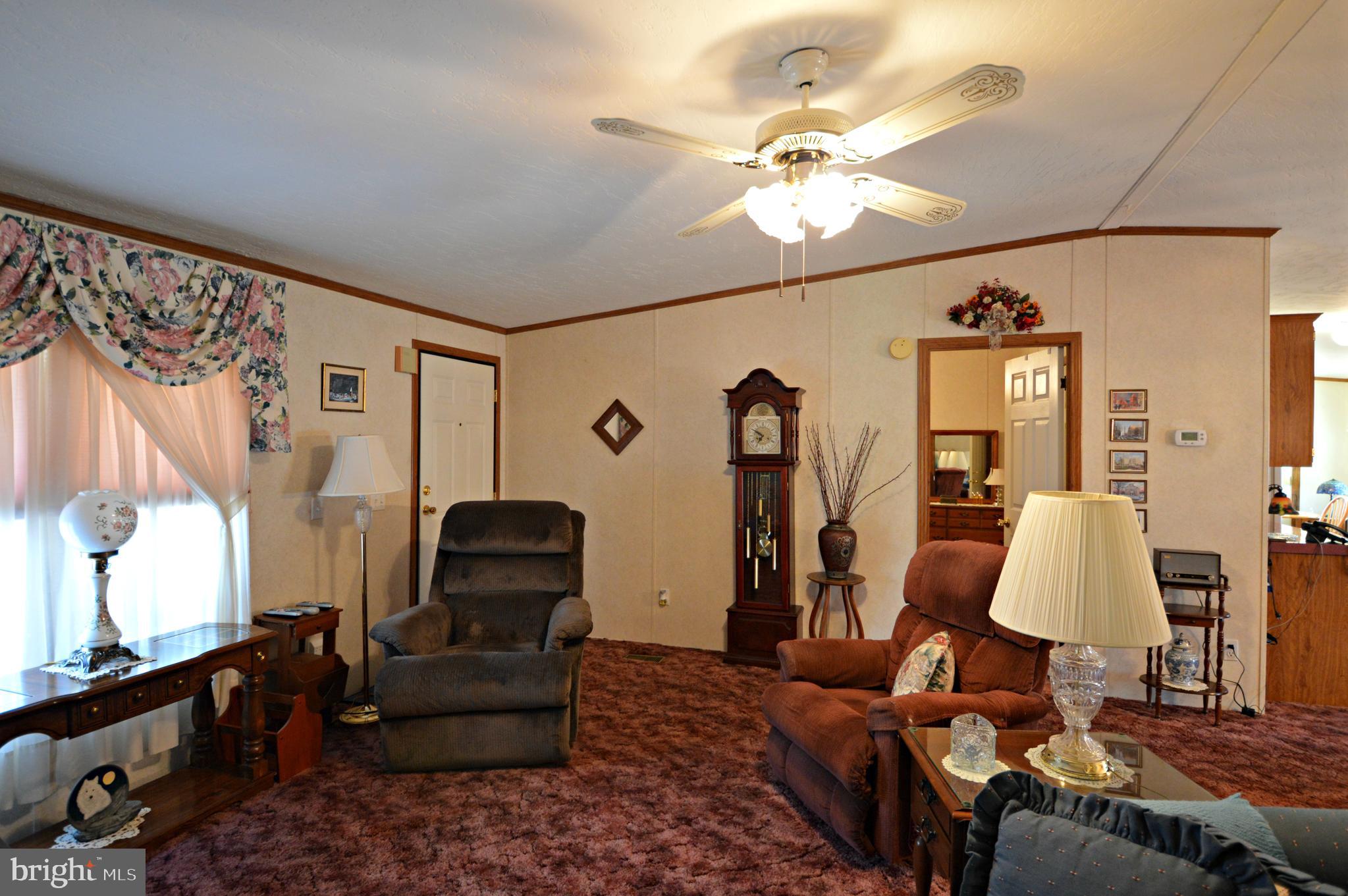 117 Pheasant Ridge Circle Lancaster, PA 17603 - Photo 6 of 37 Gallery Image 6