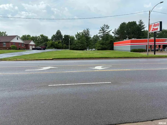 $185,000 | 3009 Broadway Street, Mount Vernon, IL 62864