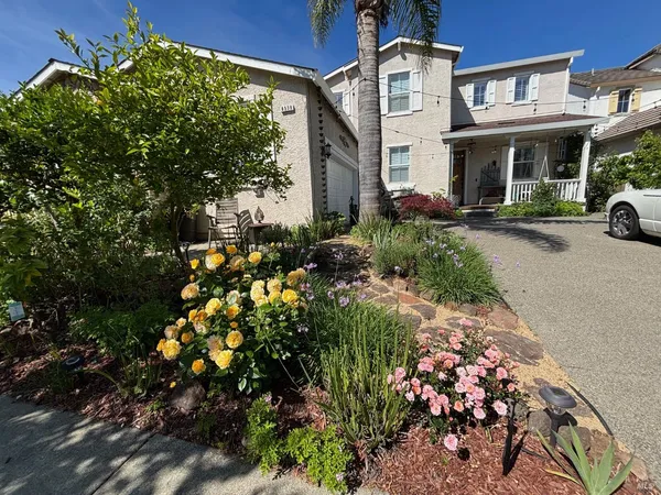 $1,110,000 | 8539 Zinfandel Drive, Windsor, CA 95492
