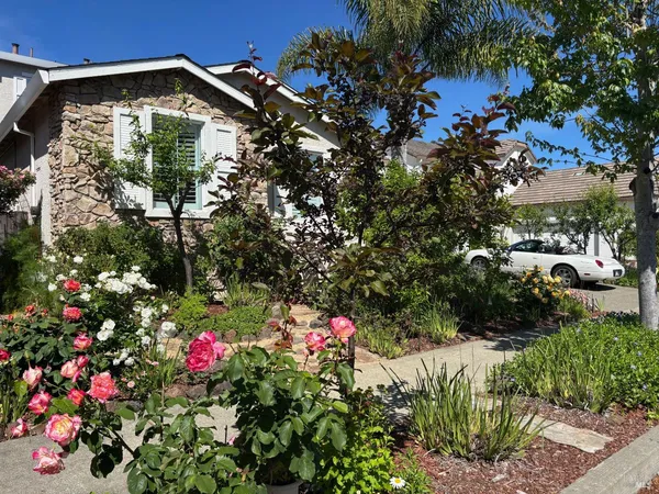 $1,110,000 | 8539 Zinfandel Drive, Windsor, CA 95492