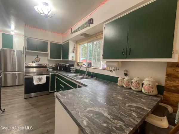 $359,000 | 131 Electric Avenue, Moyie Springs, ID 83845