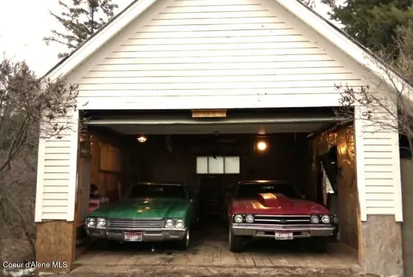 $359,000 | 131 Electric Avenue, Moyie Springs, ID 83845