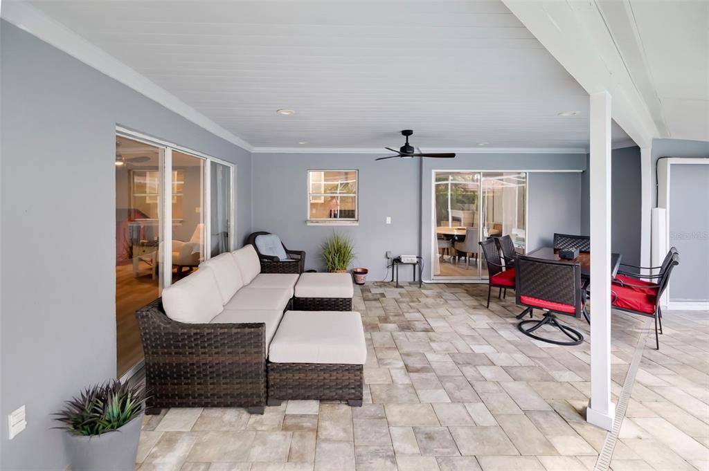 3304 Springmill Circle Sarasota, FL 34239 - Photo 31 of 79 Gallery Image 31