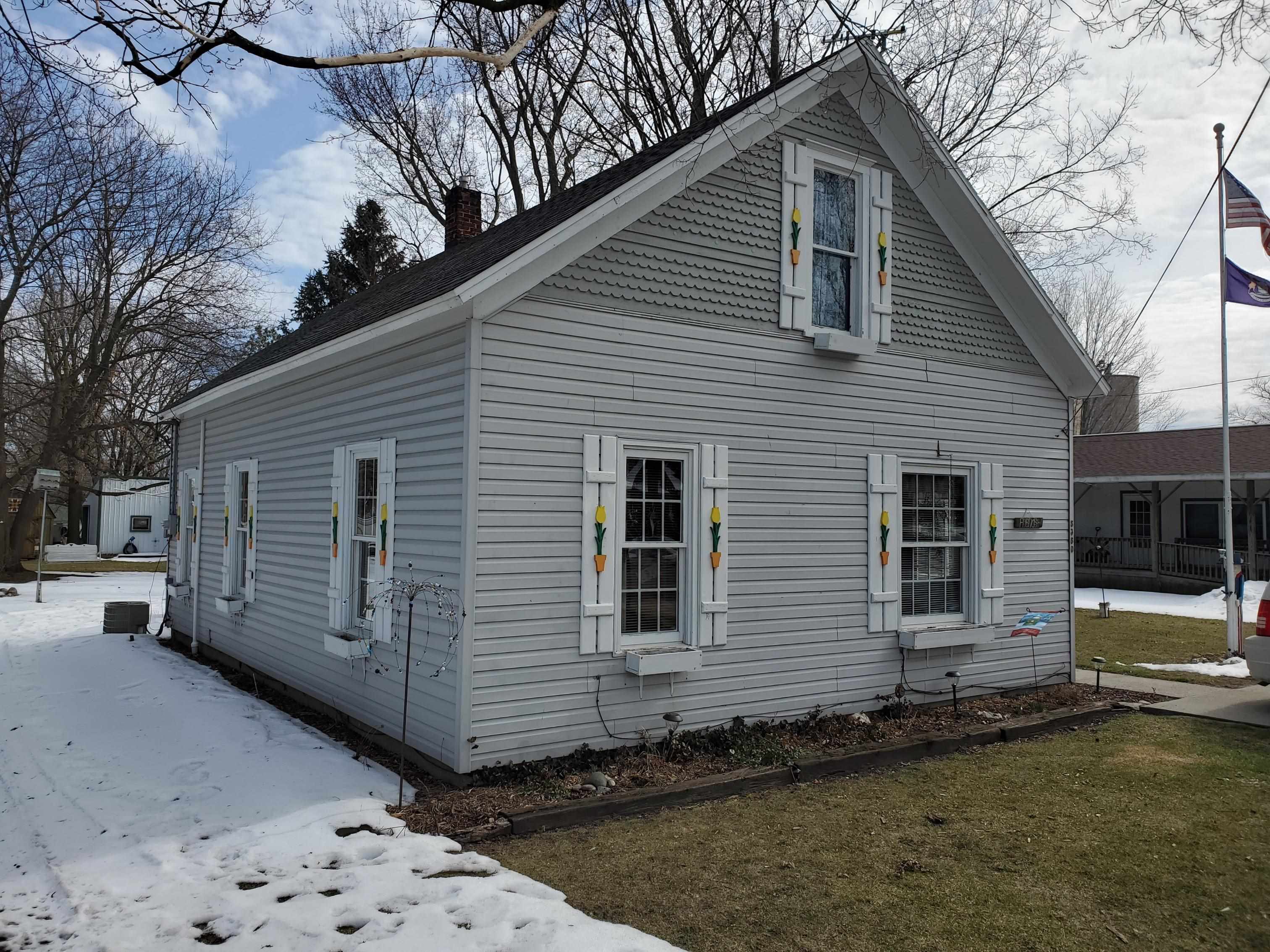 8380 North Wheeler Road Wheeler, MI 48662 - Photo 3 of 27