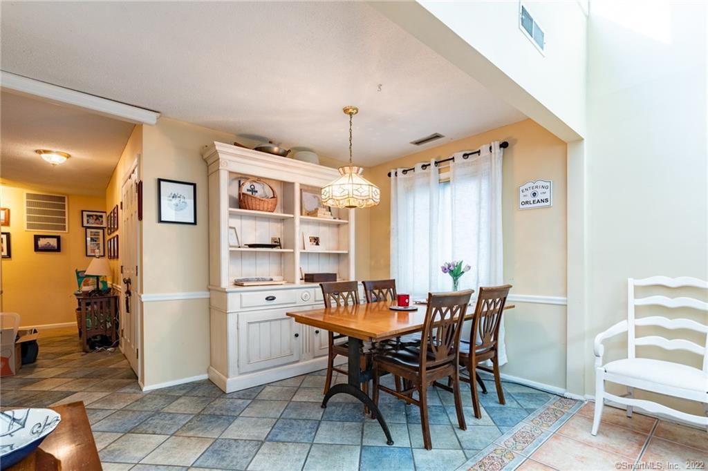 8 Edelweiss Lane, Unit 8 Ridgefield, CT 06877 - Photo 1 of 1 Gallery Image 1