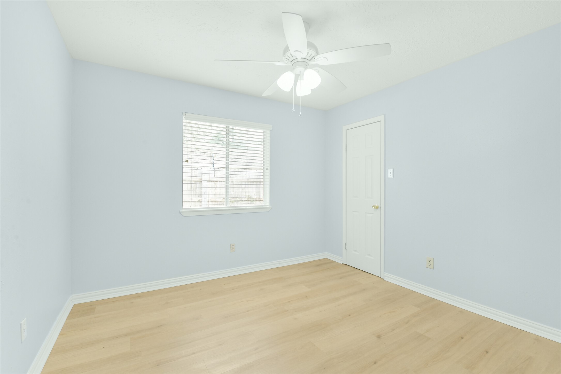 4523 Stallion Brook Lane Spring, TX 77388 - Photo 28 of 44 Bedroom