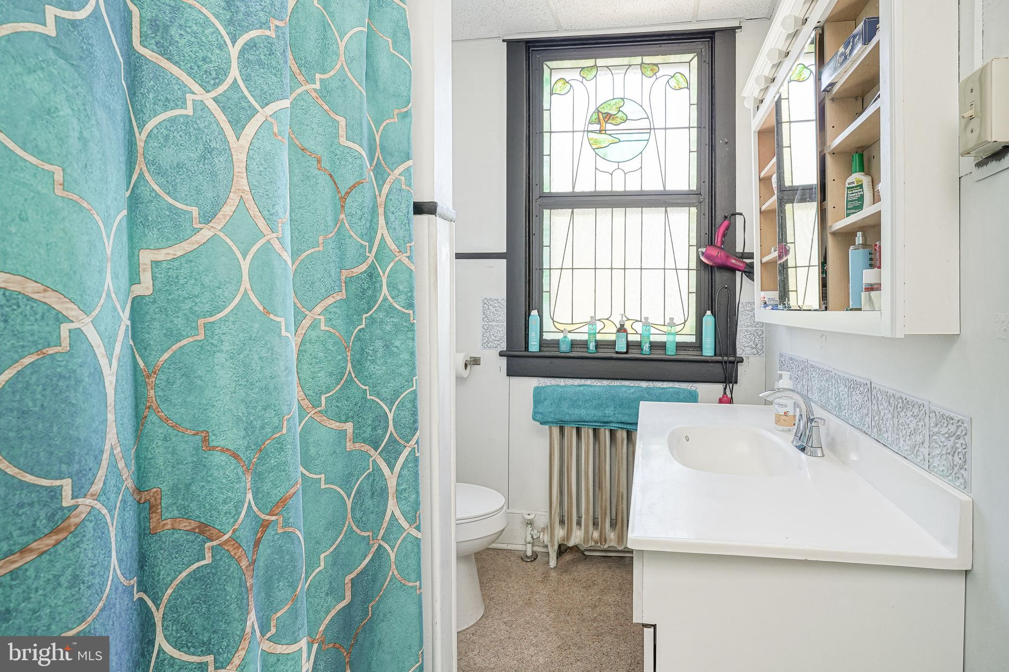 321 Bridgeboro Street Riverside, NJ 08075 - Photo 27 of 49 Hall Full Bathroom