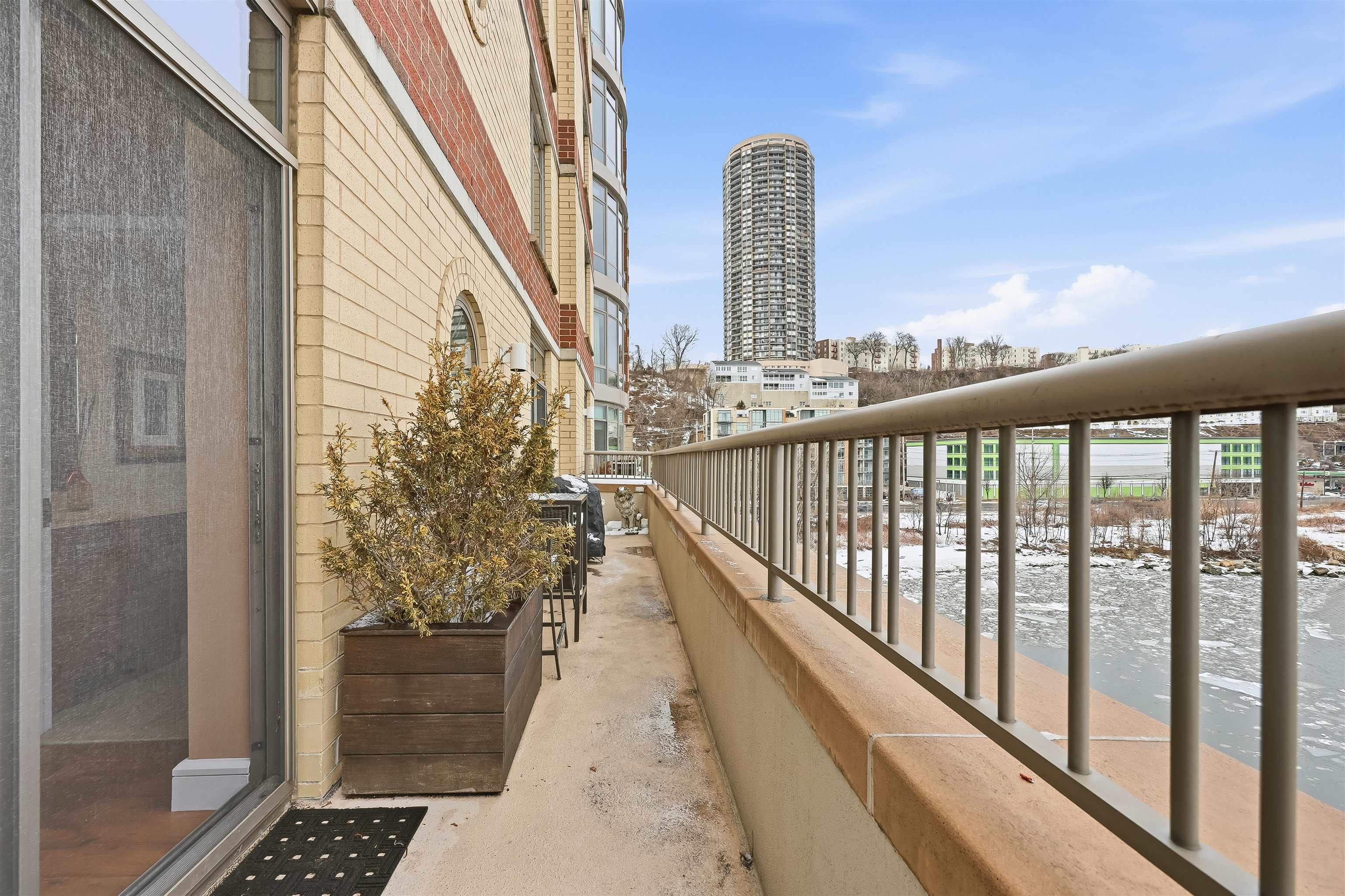 8100 River Road, Unit 401 North Bergen, NJ 07047 - Photo 14 of 39 Gallery Image 14