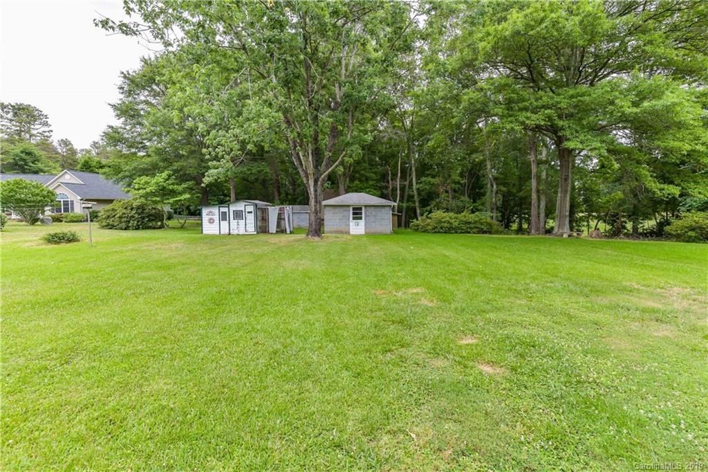 222 Huffstetler Road Gastonia, NC 28056 - Photo 4 of 33 Gallery Image 4