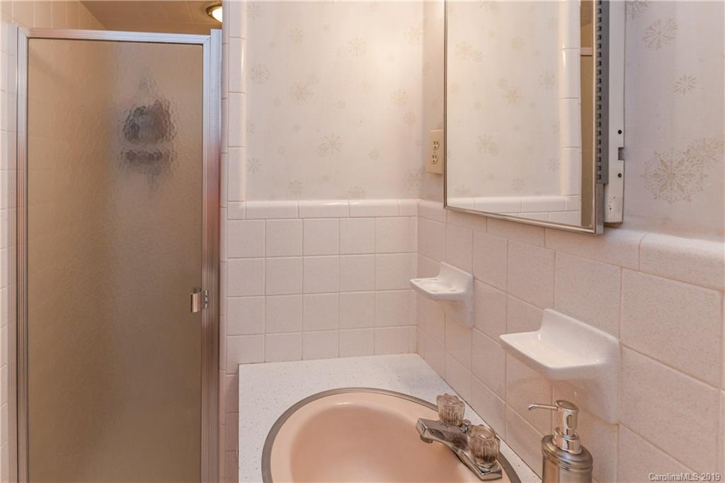 222 Huffstetler Road Gastonia, NC 28056 - Photo 31 of 33 Gallery Image 31
