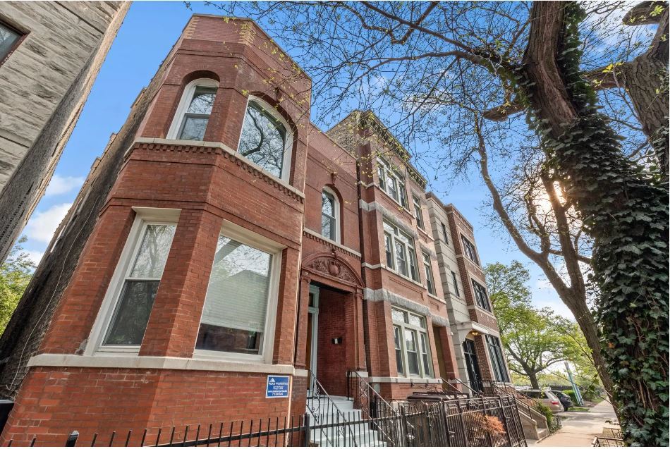 a building view with a outdoor space