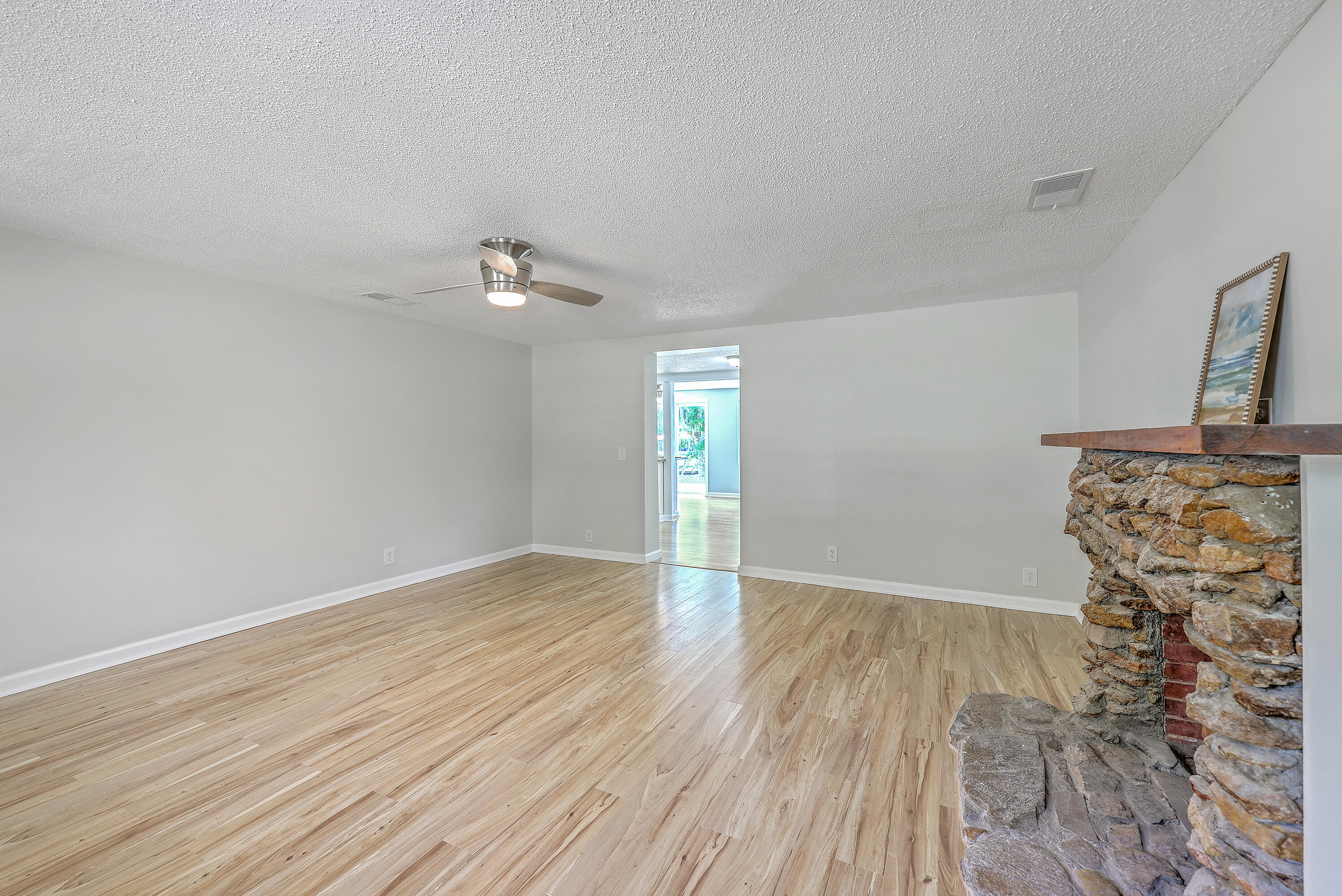 1303 Delano Street Manning, SC 29102 - Photo 11 of 51 ZYN_0321_2_3_4_5_6_7