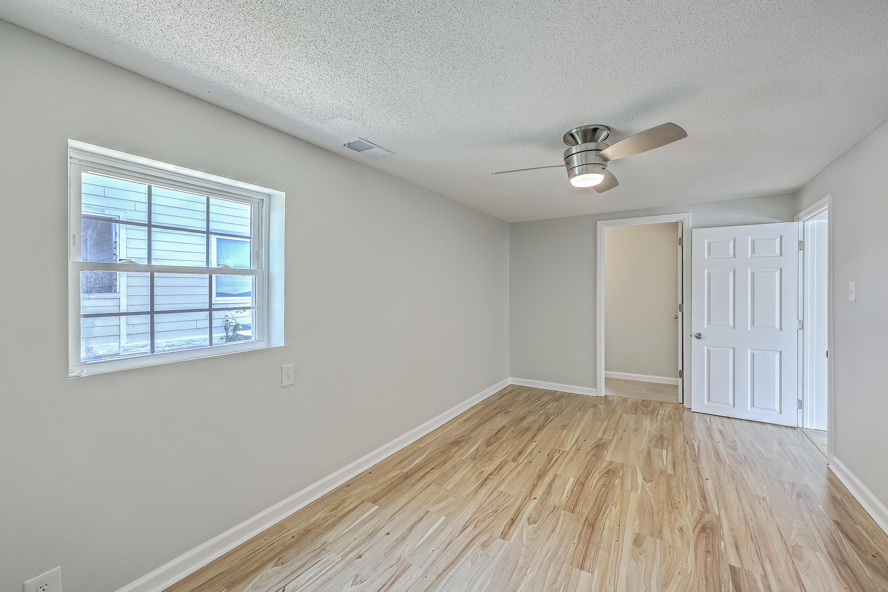 1303 Delano Street Manning, SC 29102 - Photo 18 of 51 ZYN_0377_78_79_80_81_82_83