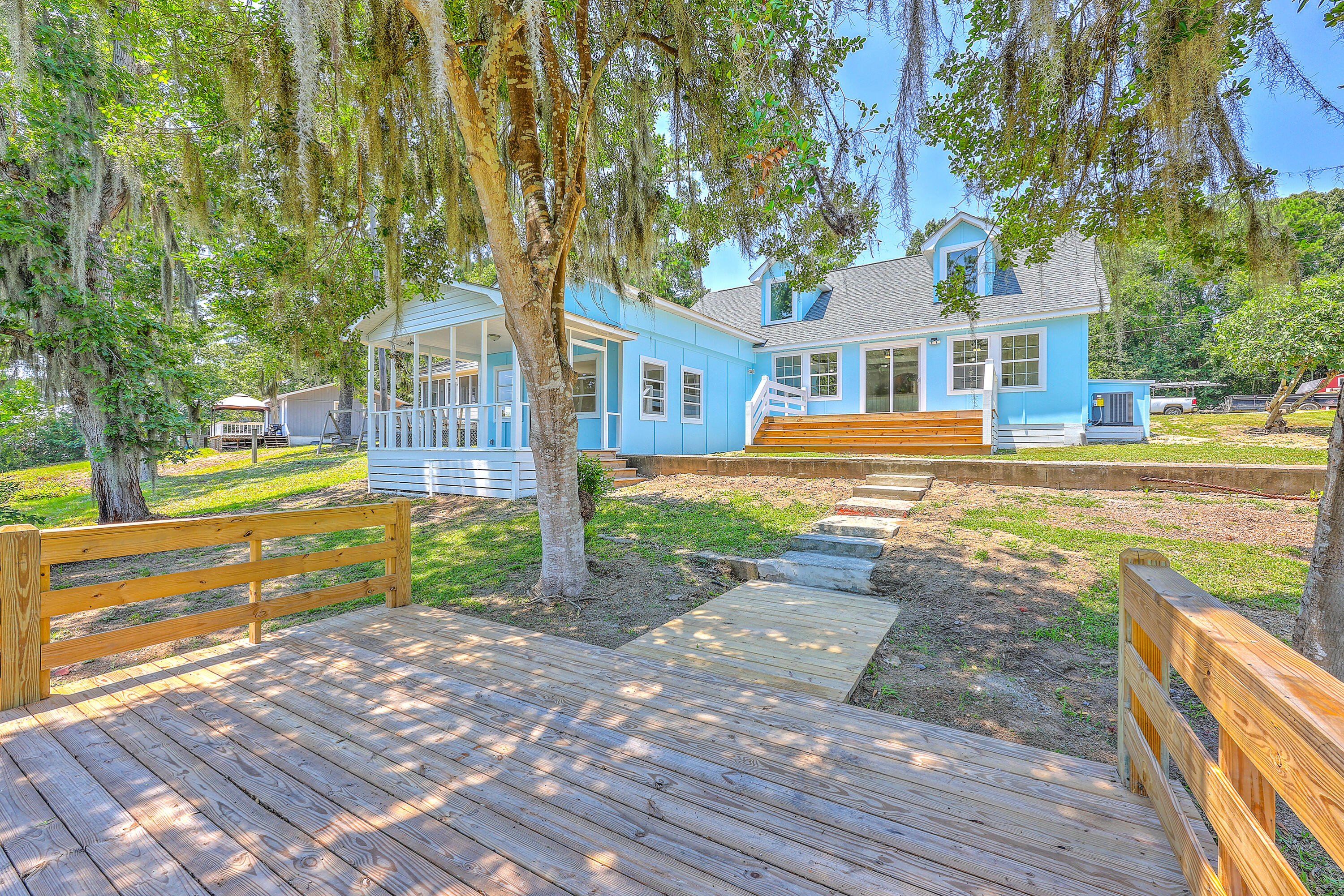 1303 Delano Street Manning, SC 29102 - Photo 2 of 51 ZYN_0573_4_5_6_7_8_9