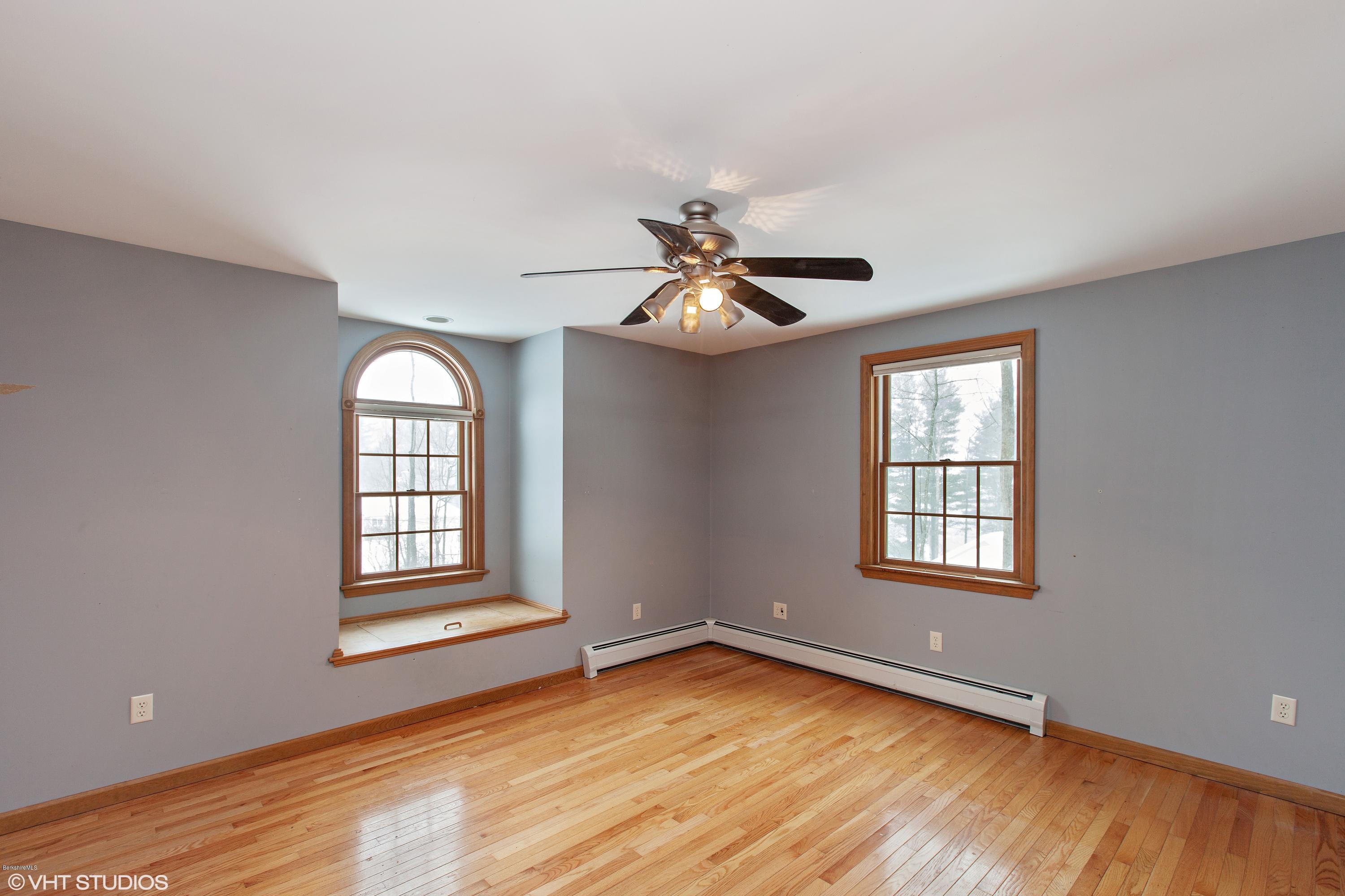 19 Stormview Road Lanesborough, MA 01237 - Photo 23 of 25 09_19STORMVIEWROAD_2009_HiRes