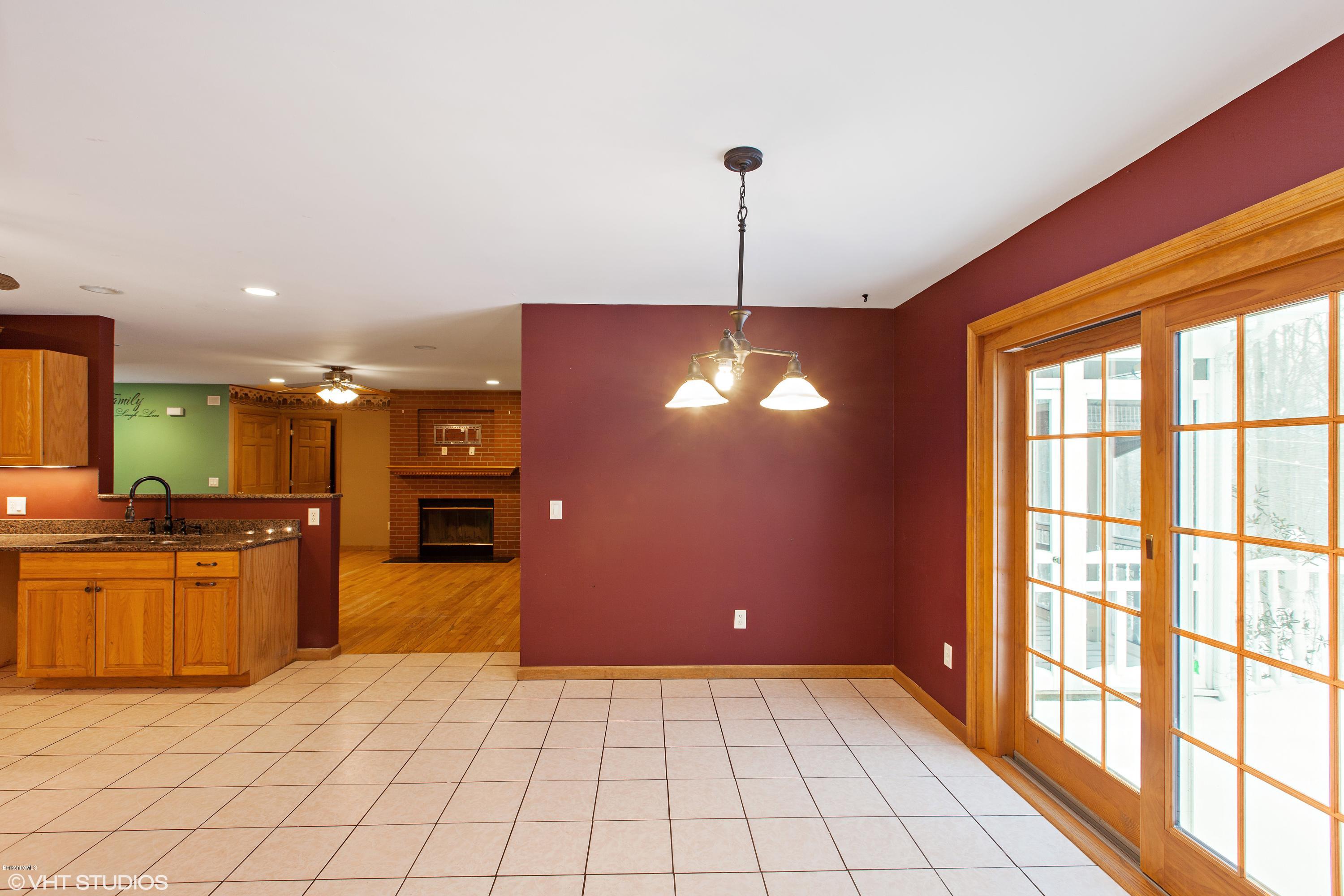 19 Stormview Road Lanesborough, MA 01237 - Photo 6 of 25 02_19STORMVIEWROAD_2002_HiRes