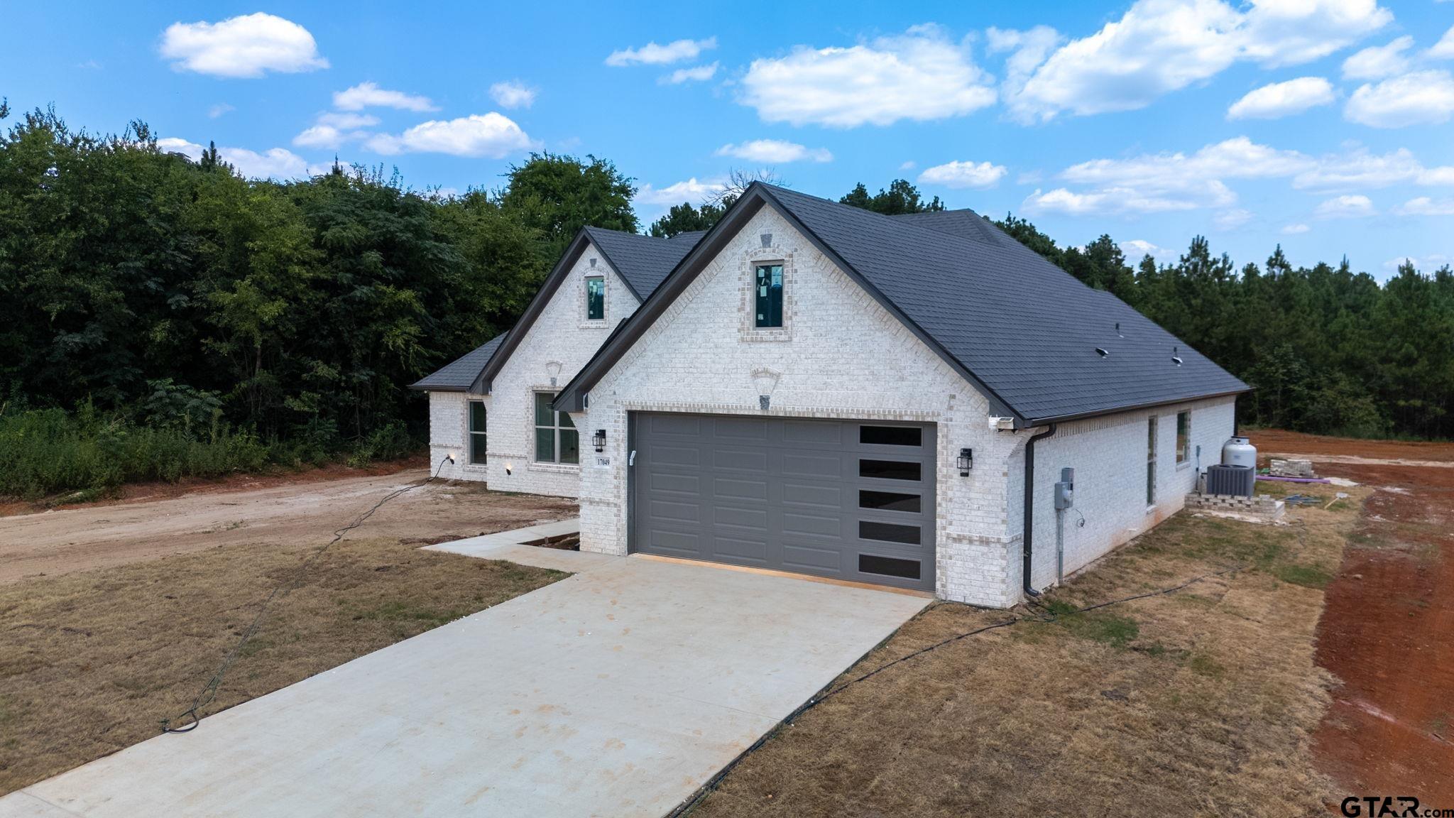 17049 Is Lk Drive Tyler, TX 75708 - Photo 3 of 37 Gallery Image 3