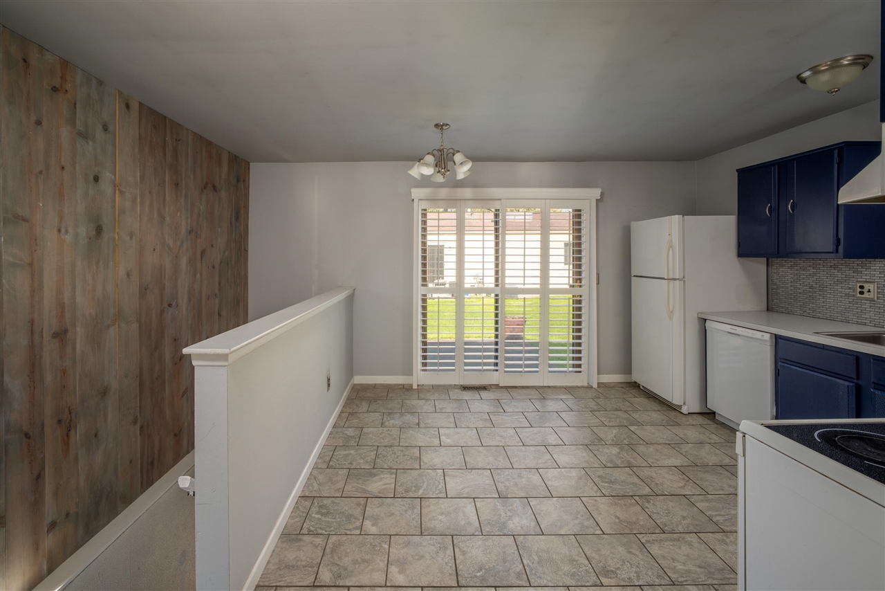 2887 Roundtree Drive Troy, MI 48083 - Photo 5 of 20
