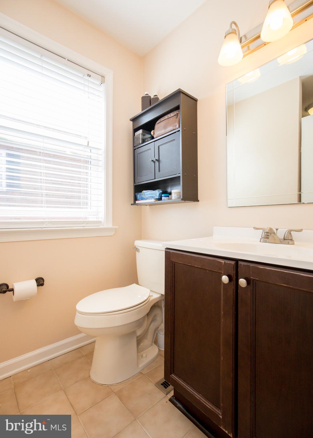 158 Greendale Road Philadelphia, PA 19154 - Photo 18 of 28 Bathroom