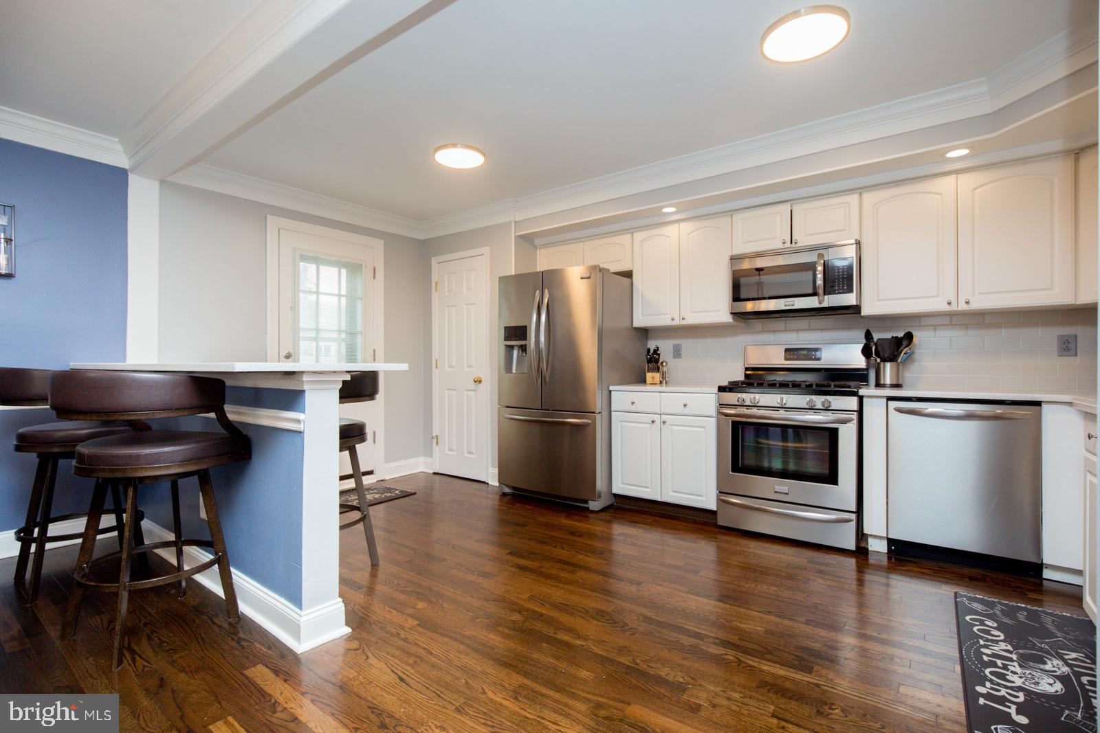 158 Greendale Road Philadelphia, PA 19154 - Photo 6 of 28 Kitchen