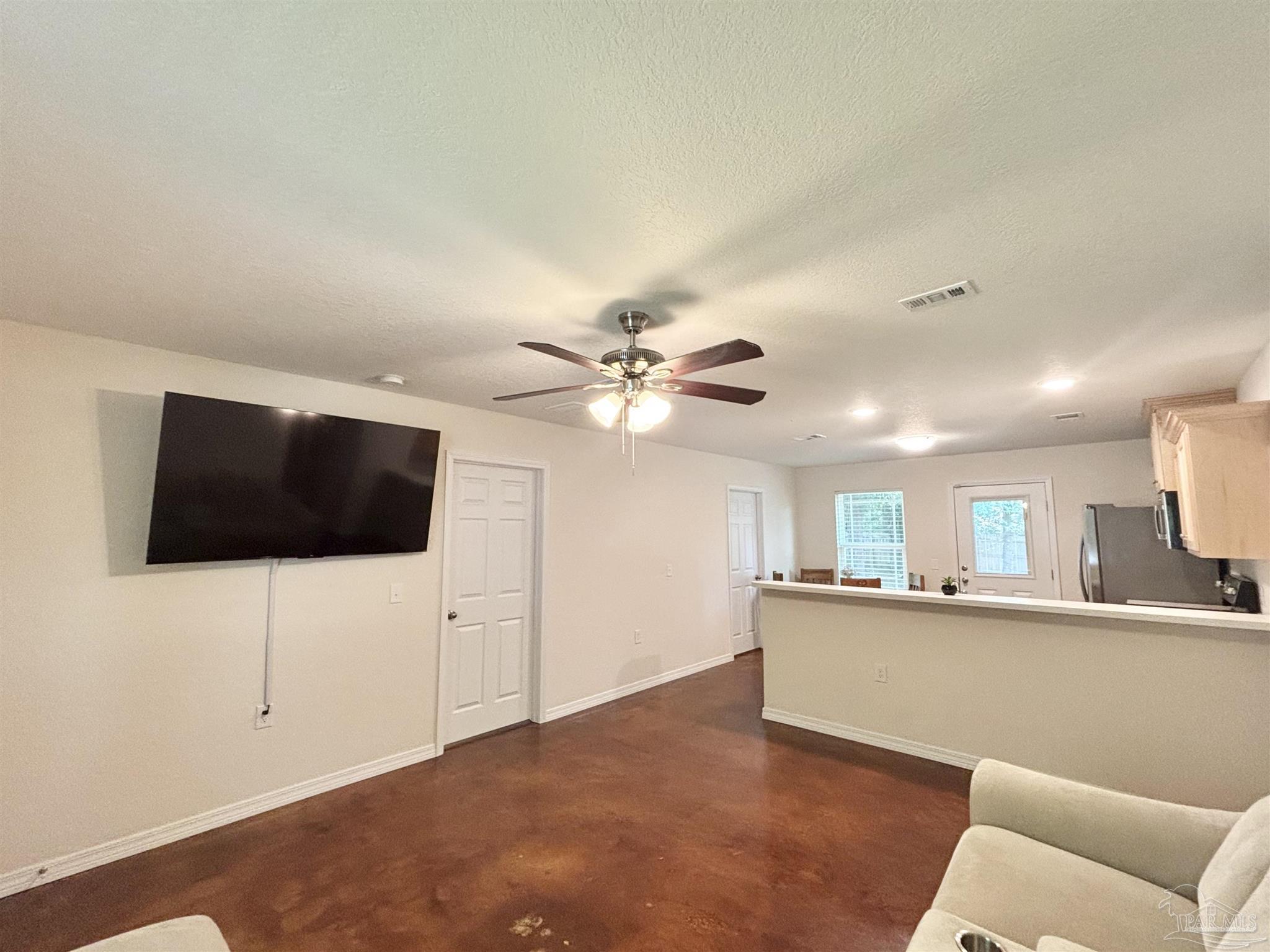 5244 Bishop Road Milton, FL 32570 - Photo 5 of 22 Gallery Image 5