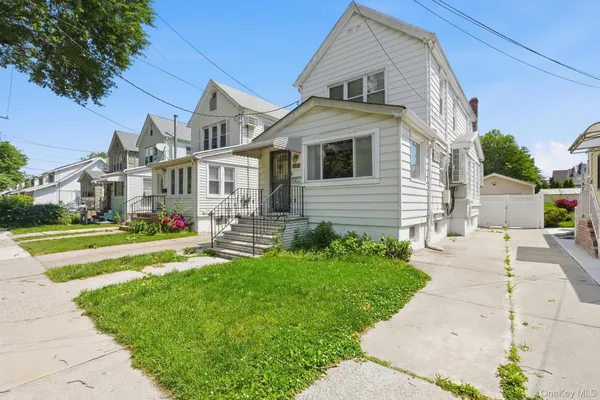 $875,000 | 92-51 Winchester Boulevard | Queens Village