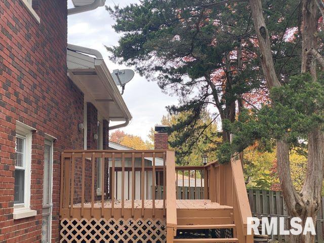 2324 Bates Avenue Springfield, IL 62704 - Photo 5 of 31 Gallery Image 5