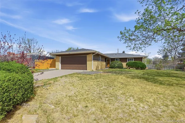 $3,300 | 3290 Ward Road, Wheat Ridge, CO 80033