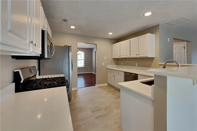 $2,575 | 7550 Springmill Court, Cumming, GA 30028