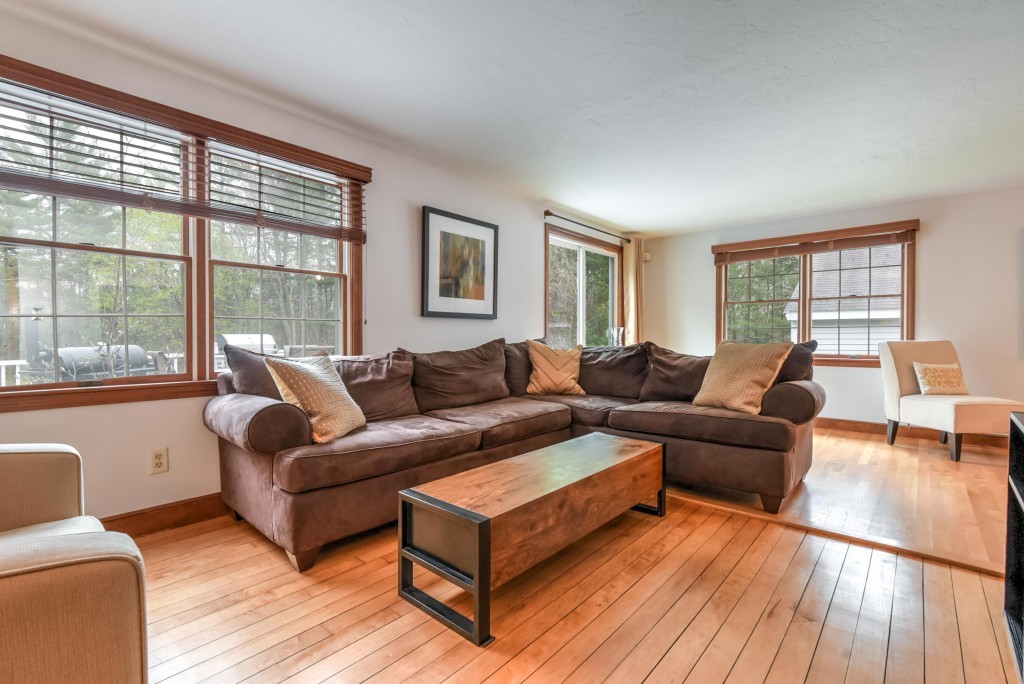 312 Bay Road Easton, MA 02356 - Photo 5 of 30 Gallery Image 5
