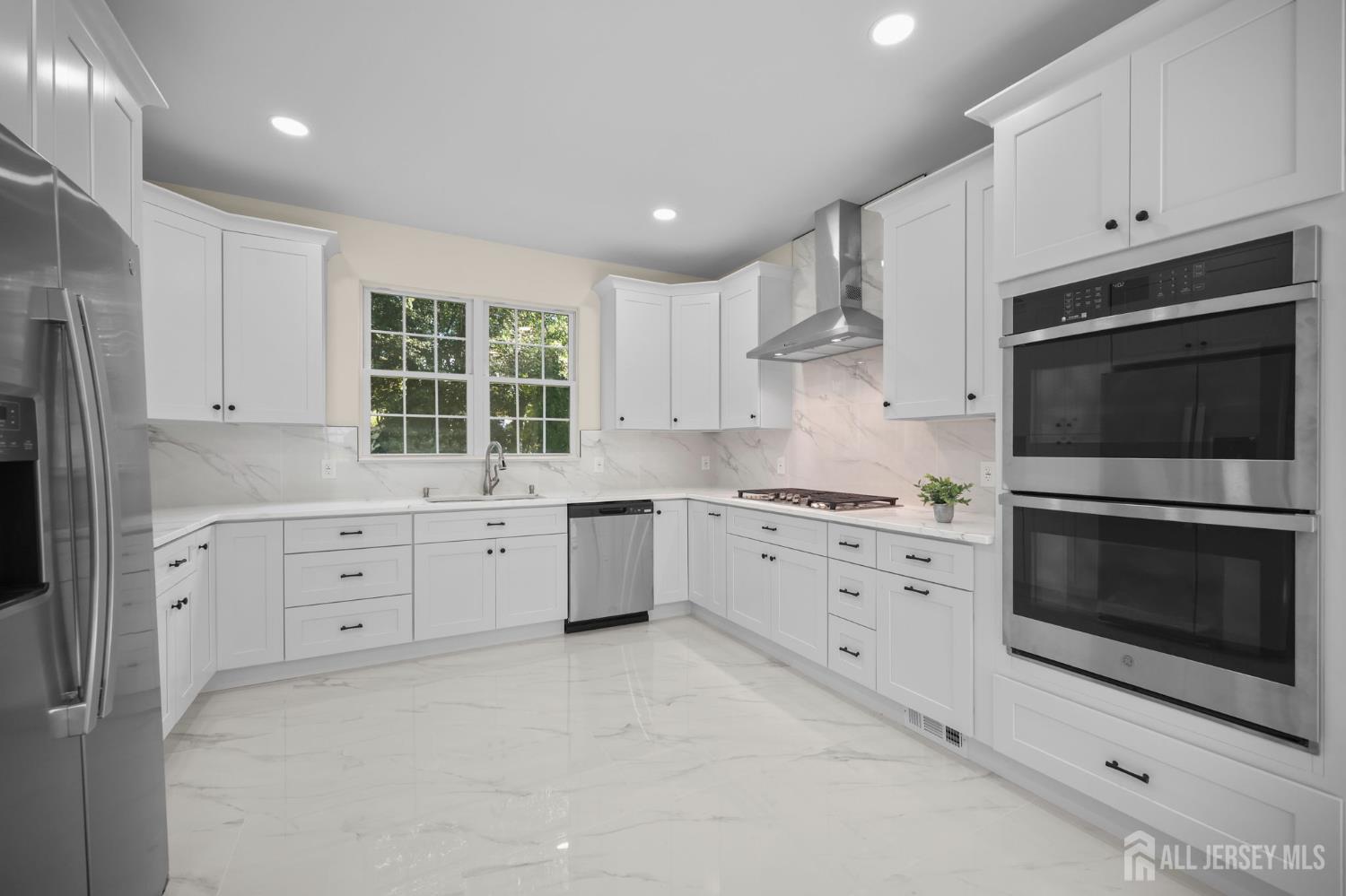 237 Varsity Avenue Princeton, NJ 08540 - Photo 13 of 55