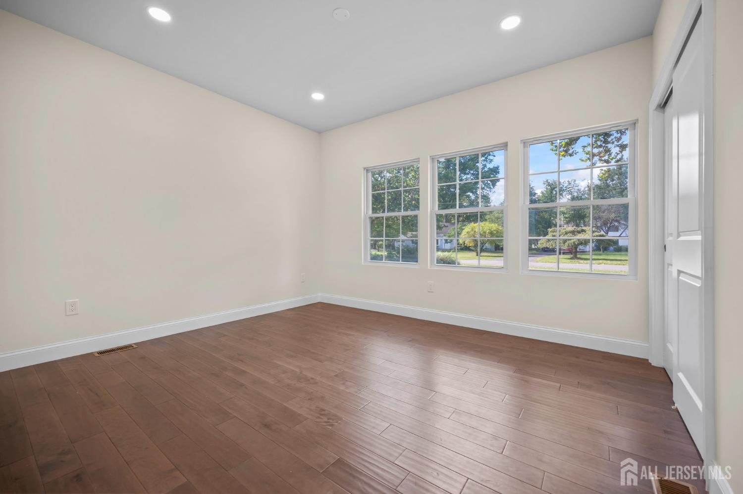 237 Varsity Avenue Princeton, NJ 08540 - Photo 22 of 55