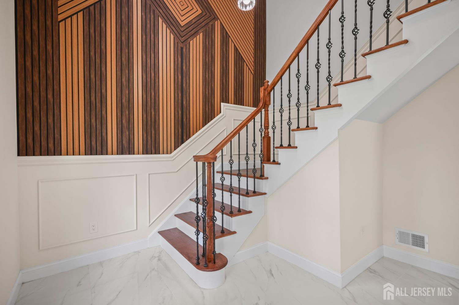 237 Varsity Avenue Princeton, NJ 08540 - Photo 5 of 55