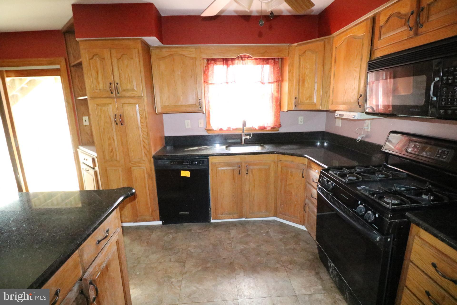 209 Bass Road Marlton, NJ 08053 - Photo 5 of 22