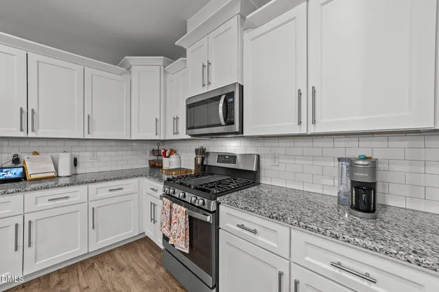 $479,900 | 352 Cascade Hills Lane, Wake Forest, NC 27587