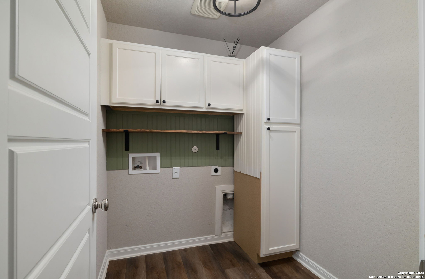 6808 Cetera Crossing Converse, TX 78109 - Photo 14 of 39