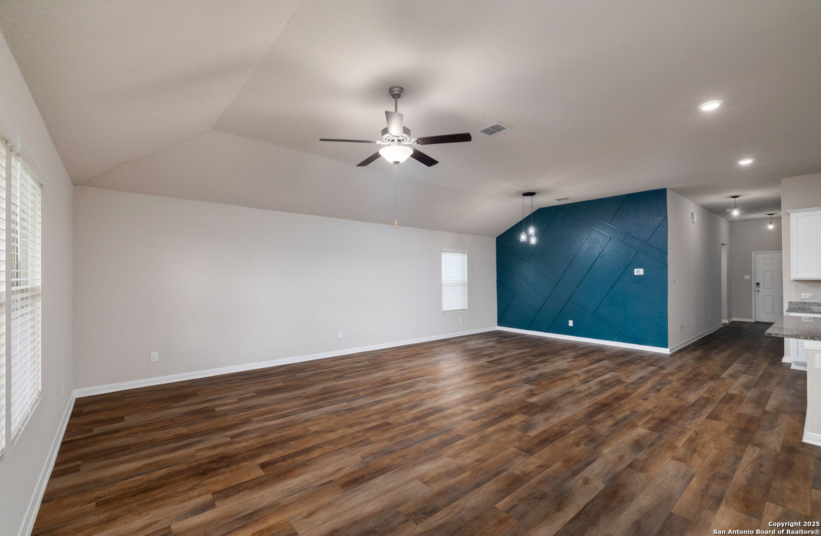 6808 Cetera Crossing Converse, TX 78109 - Photo 20 of 39