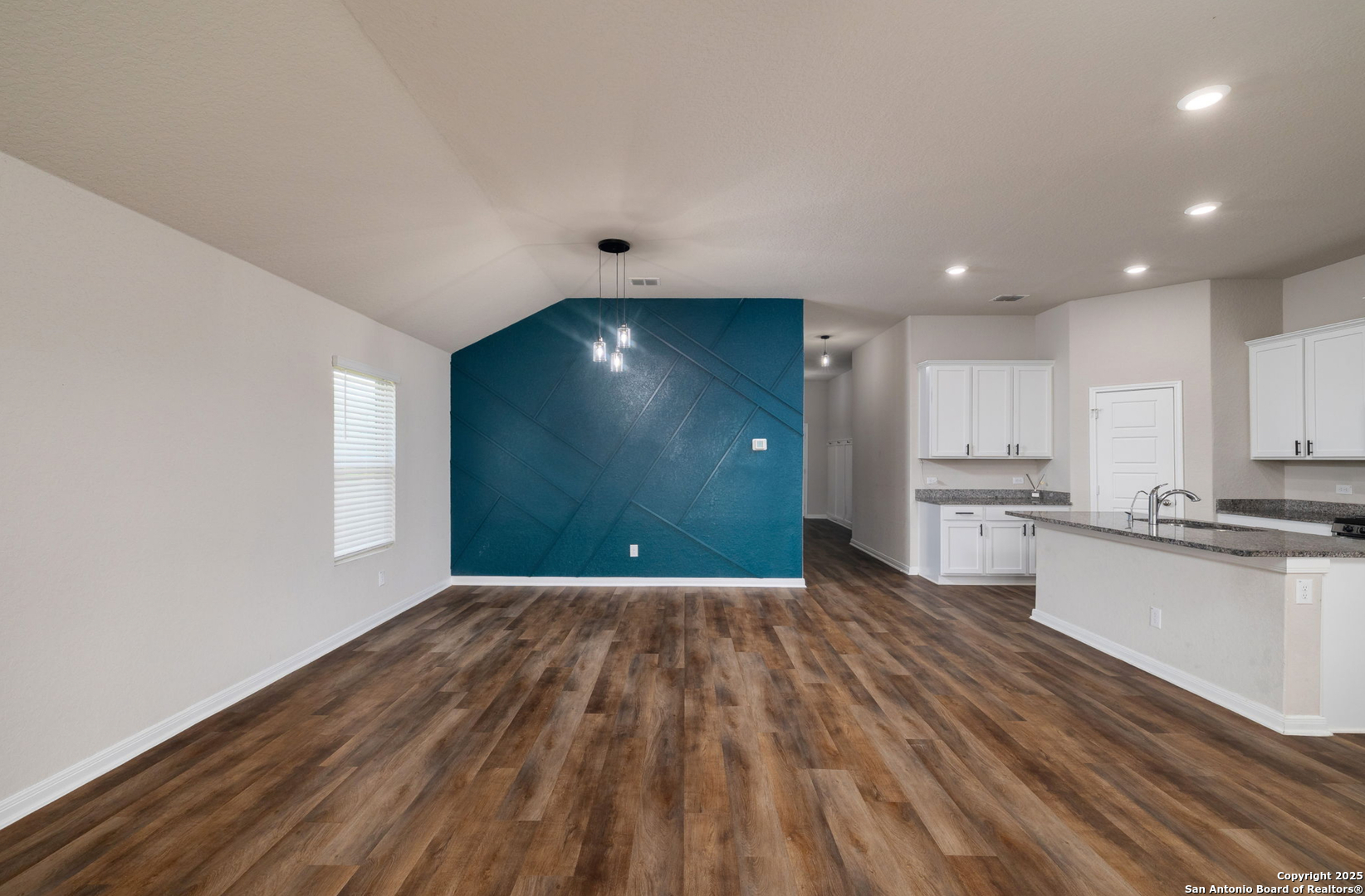 6808 Cetera Crossing Converse, TX 78109 - Photo 21 of 39